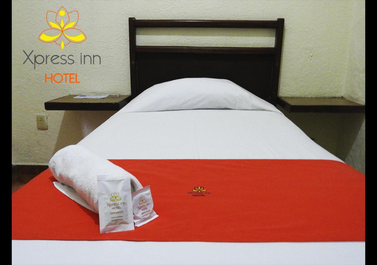 ורקרוז Xpress Inn Hotel מראה חיצוני תמונה
