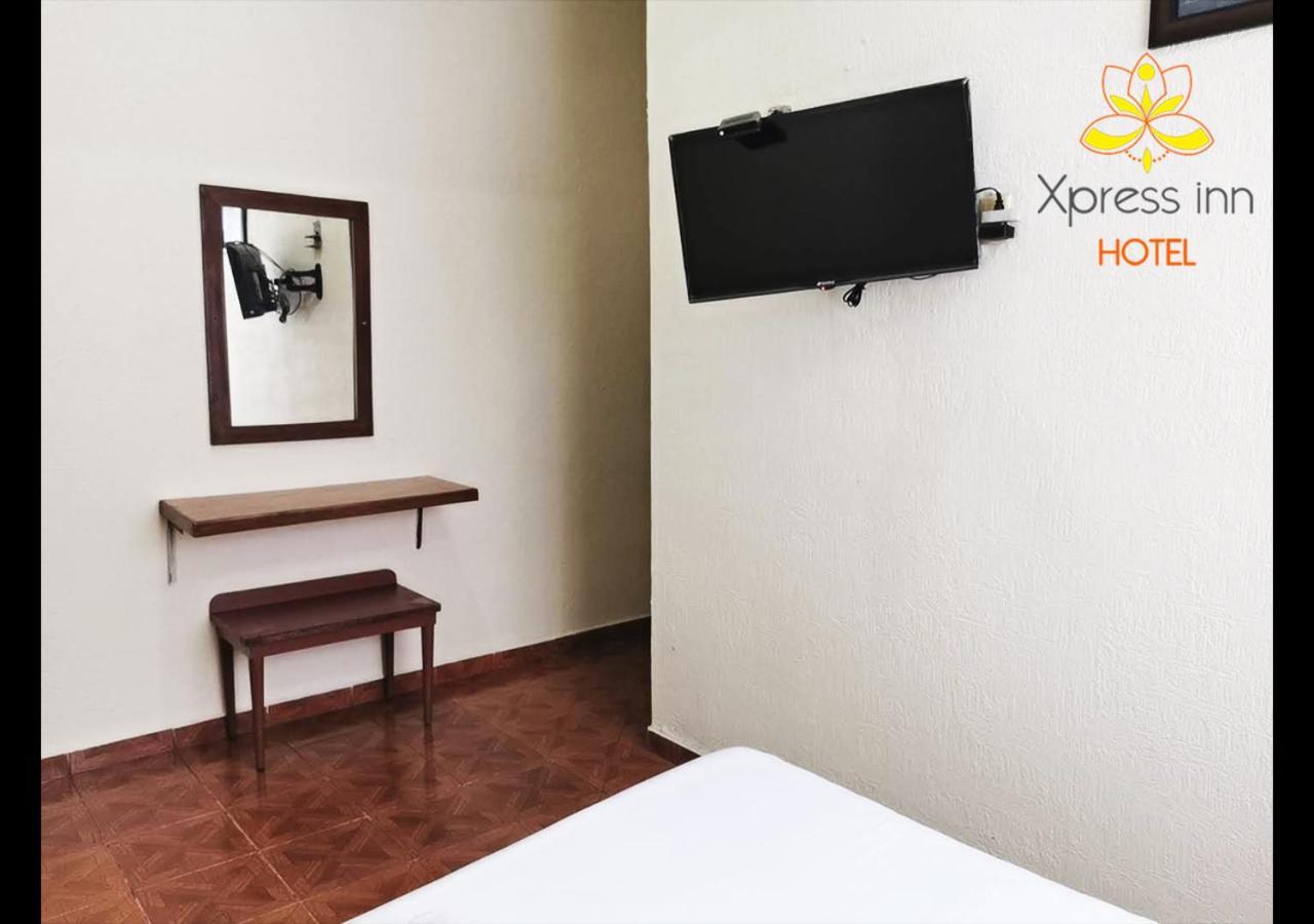 ורקרוז Xpress Inn Hotel מראה חיצוני תמונה