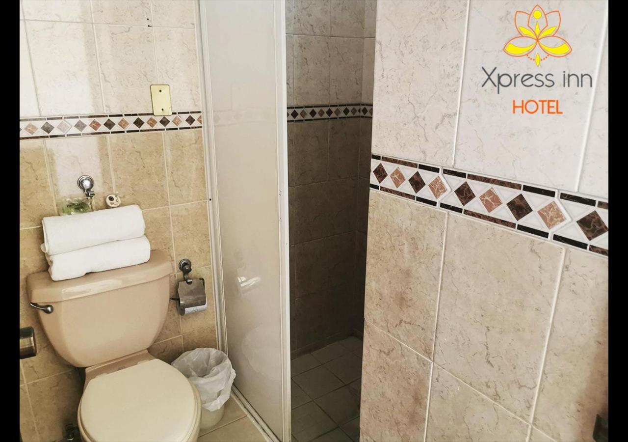 ורקרוז Xpress Inn Hotel מראה חיצוני תמונה