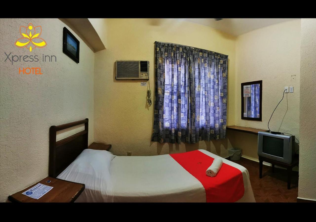 ורקרוז Xpress Inn Hotel מראה חיצוני תמונה