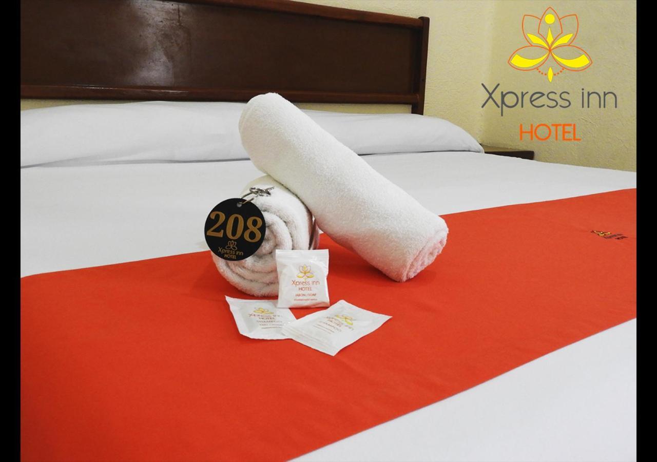 ורקרוז Xpress Inn Hotel מראה חיצוני תמונה